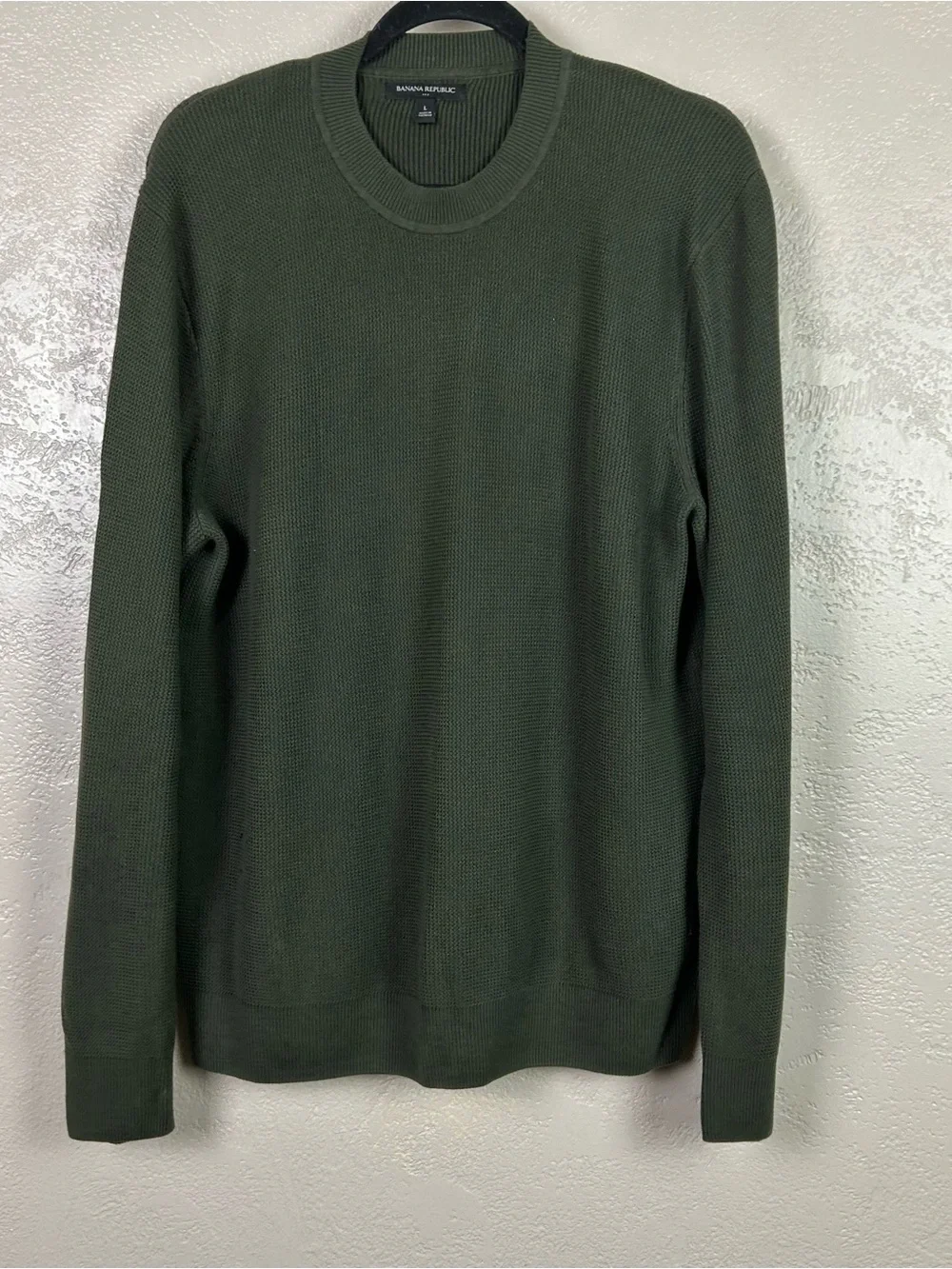 Banana Republic Men's Crewneck Sweater in Olive Green